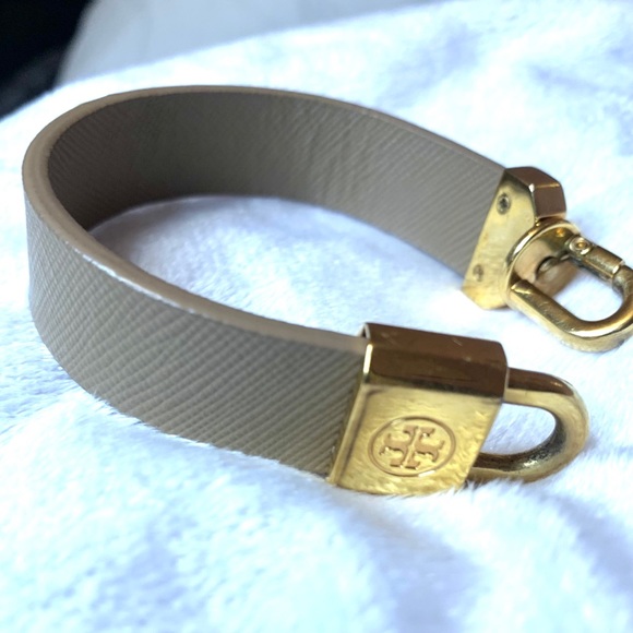 Tory Burch Jewelry - Tory Burch bracelet includes dust bag
